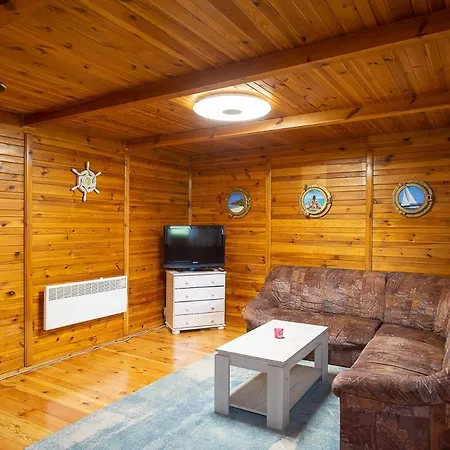 Ab Caloroczne Nad Jeziorem Resort *