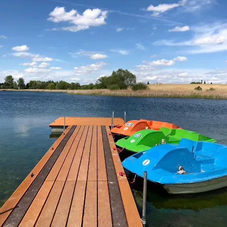 Ab Caloroczne Nad Jeziorem Resort