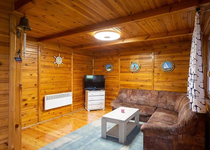 Ab Caloroczne Nad Jeziorem Resort *